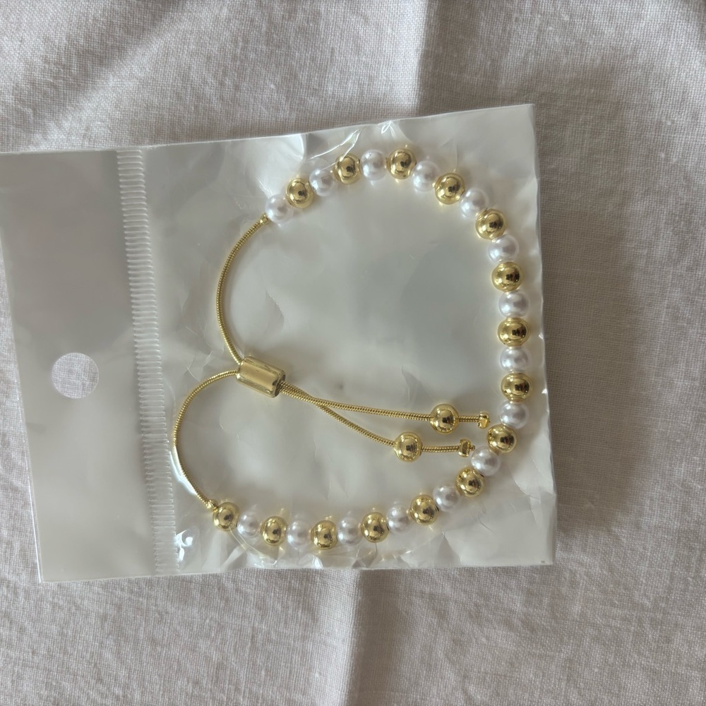 Free People Gold and White Beaded Bracelet